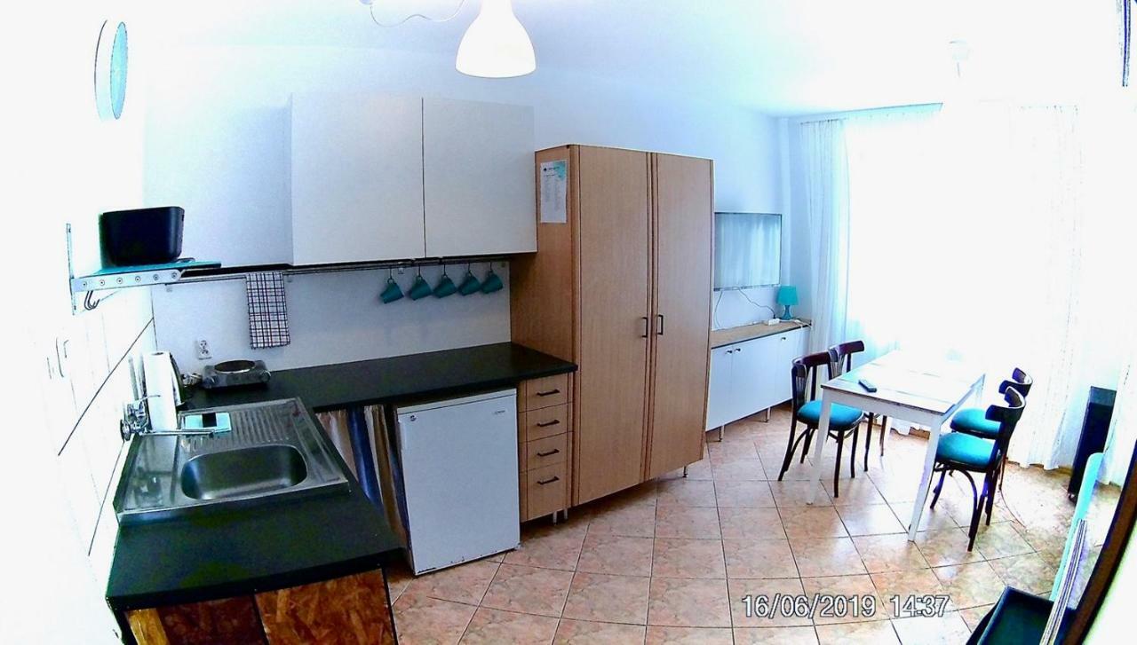 Czarny Bursztyn Apartment Dziwnowek Exterior photo