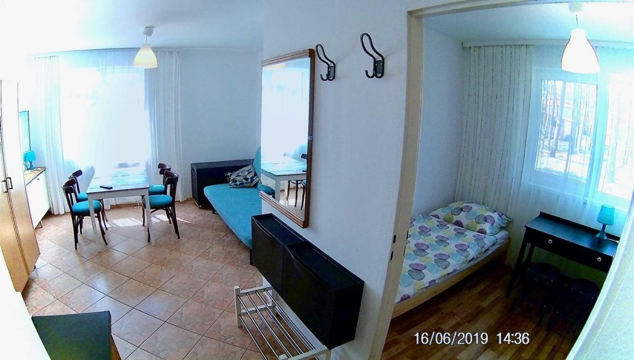 Czarny Bursztyn Apartment Dziwnowek Exterior photo